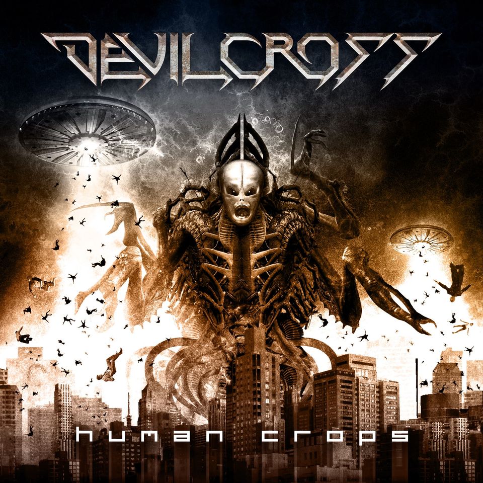 Portada del disco de DEVILCROSS – Human Crops – Editado en el año 2010.